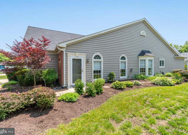 Property at 314 Colony Point Pl, Edgewater, MD 21037, 2 beds, 2 baths