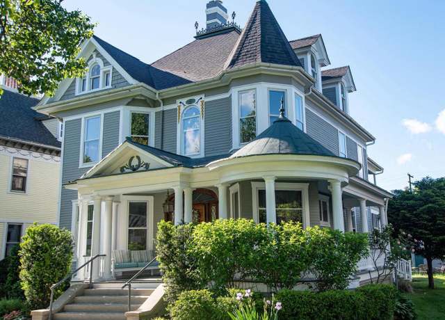 Property at 18 Clarke Pl, Frederick, MD 21701, 6 beds, 2.5 baths