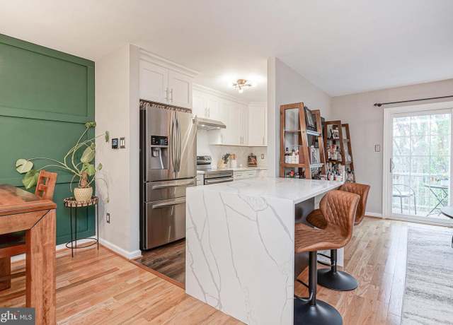 Property at 111 Ashby Ct, Mount Laurel, NJ 08054, 3 beds, 2.5 baths