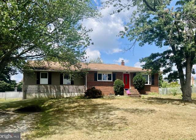 Property at 1615 Ellis Ave, Clementon, NJ 08021, 3 beds, 2 baths