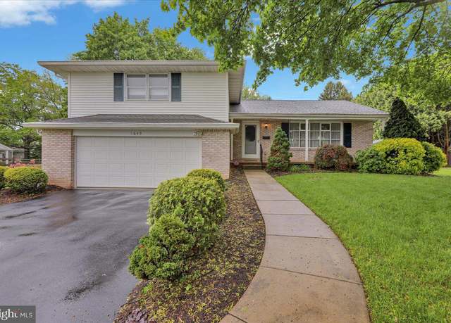 Property at 1649 Sherwood Rd, Reading, PA 19610, 4 beds, 2.5 baths