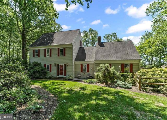 Property at 24 Chinkapin Dr, Fleetwood, PA 19522, 4 beds, 2.5 baths