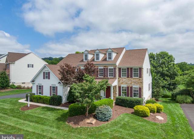 Property at 3377 Harwood Ln, Sinking Spring, PA 19608, 5 beds, 3.5 baths