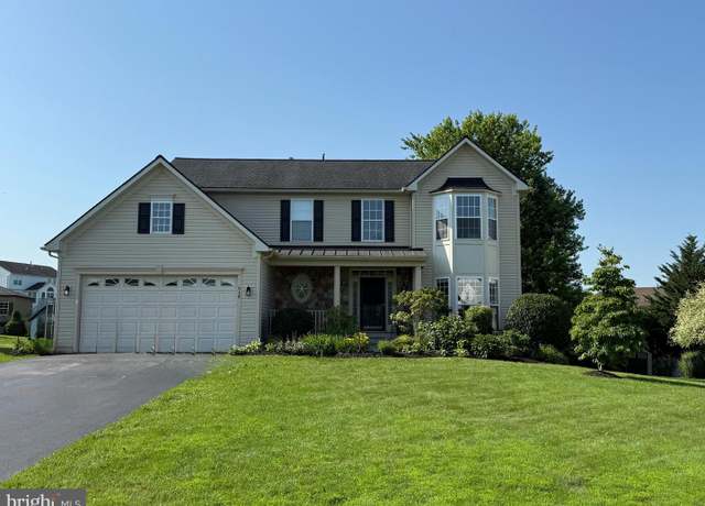 Property at 518 Pebble Ln, Coatesville, PA 19320, 4 beds, 3.5 baths