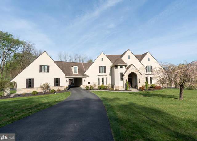 Property at 2795 Southwick Dr, Lancaster, PA 17601, 5 beds, 3.5 baths