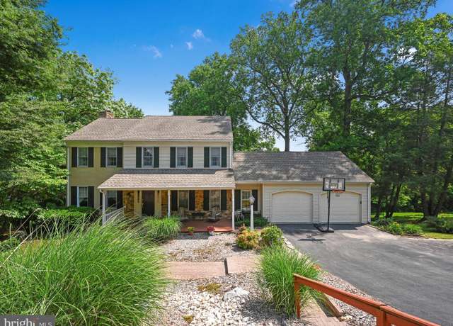Property at 11 Box Elder Ln, Willow Street, PA 17584, 4 beds, 2.5 baths
