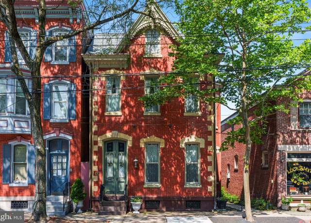Property at 125 N Hanover St, Pottstown, PA 19464, 3 beds, 1.5 baths