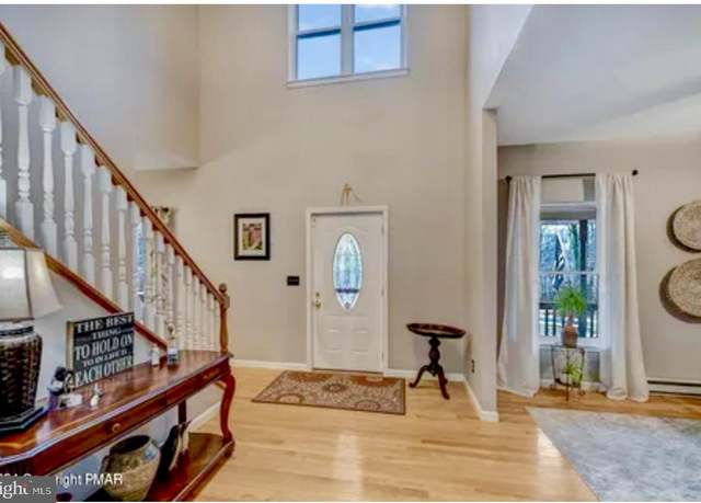 Property at 251 Tall Oak Dr, Pocono Lake, PA 18347, 4 beds, 2.5 baths