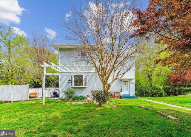 Property at 4132 Leonard Dr, Fairfax, VA 22030, 3 beds, 1.5 baths