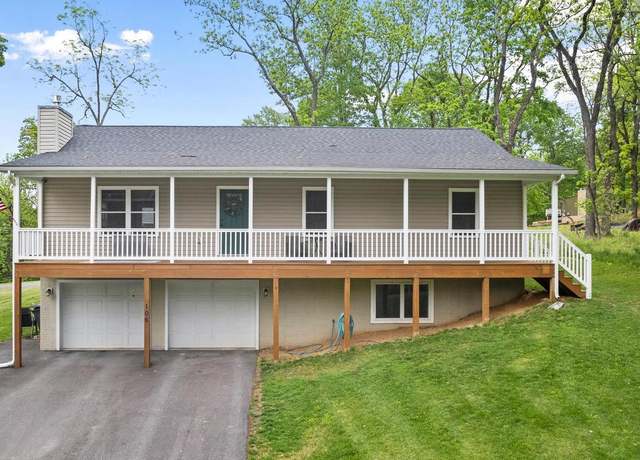Property at 106 Split Rail Rd, Front Royal, VA 22630, 4 beds, 3 baths