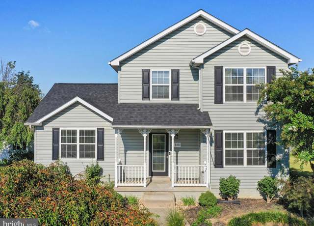 Property at 868 Oak Lee Dr, Ranson, WV 25438, 3 beds, 2.5 baths