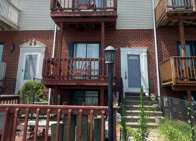 Property at 18 Villa Capri Cir, Baltimore, MD 21221, 3 beds, 2 baths