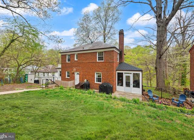 Property at 1005 Sligo Creek Pkwy, Takoma Park, MD 20912, 3 beds, 2 baths