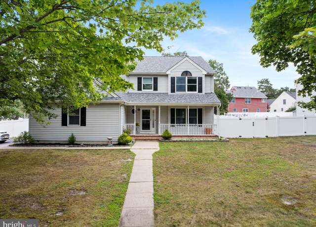 Property at 217 Lazy Oak Ln, Manahawkin, NJ 08050, 4 beds, 3.5 baths