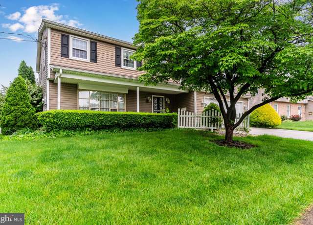 Property at 4411 Royal Oak Rd, Camp Hill, PA 17011, 3 beds, 2.5 baths