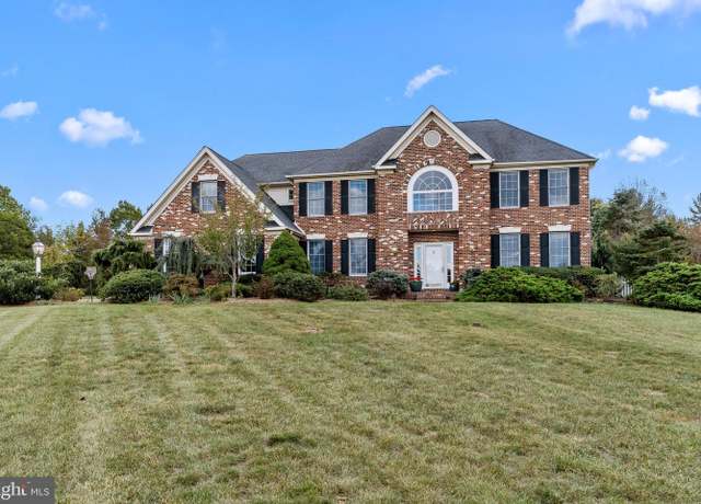 Property at 560 Lederach Station Way, Harleysville, PA 19438, 5 beds, 3 baths