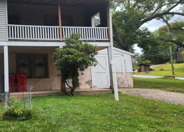 Property at 253 Pinetown Rd, Norristown, PA 19403, 3 beds, 1 bath