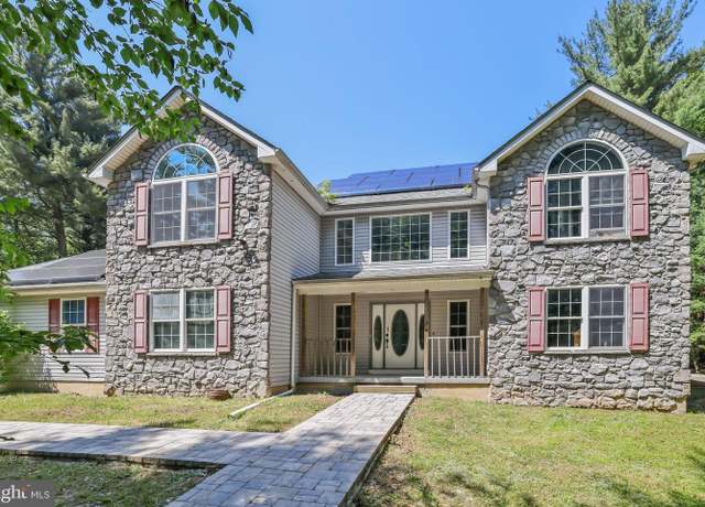 Property at 2299 Long Acre Dr, Effort, PA 18330, 7 beds, 4 baths
