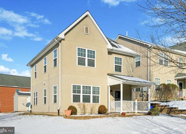 Property at 3711 Palisades Dr, Philadelphia, PA 19129, 3 beds, 1.5 baths