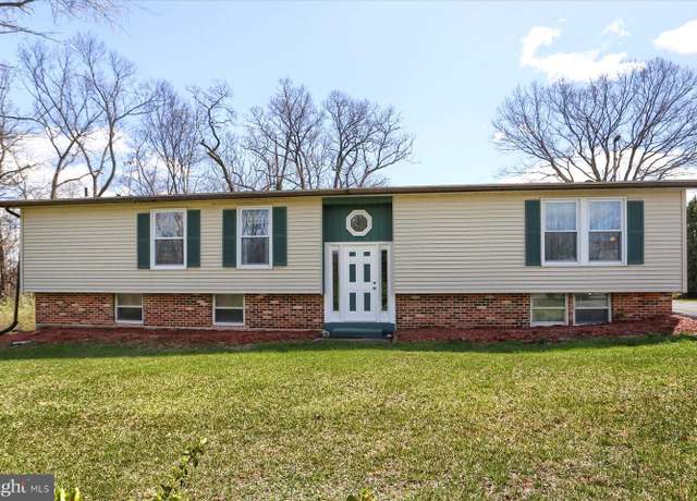 Property at 55 Donald St, Shermans Dale, PA 17090, 4 beds, 2 baths