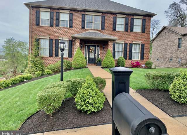 Property at 1407 Willow Heights Dr, North Huntingdon, PA 15642, 4 beds, 3 baths