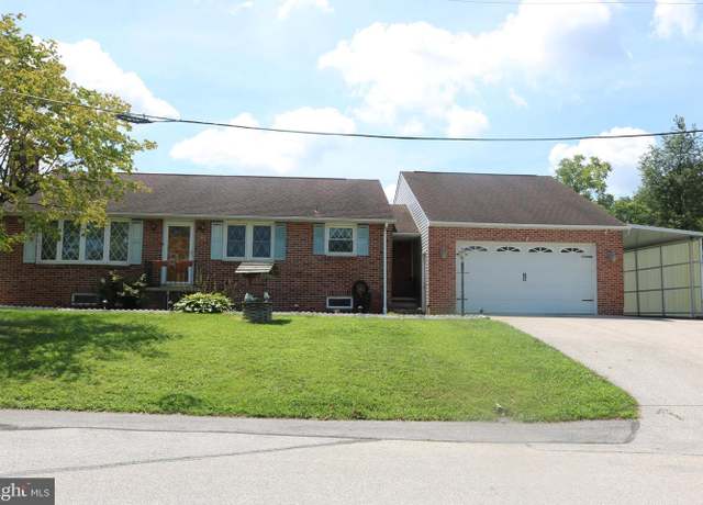 Property at 381 Sonny St, Hanover, PA 17331, 3 beds, 2 baths
