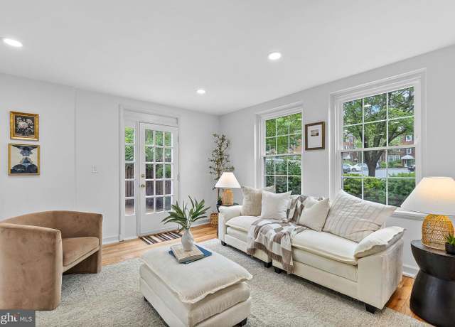 Property at 2865 S Abingdon St, Arlington, VA 22206, 3 beds, 2 baths