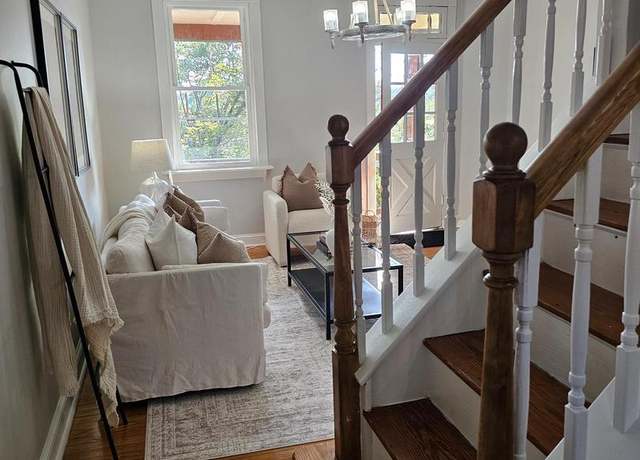 Property at 3717 Falls Rd, Baltimore, MD 21211, 3 beds, 1 bath