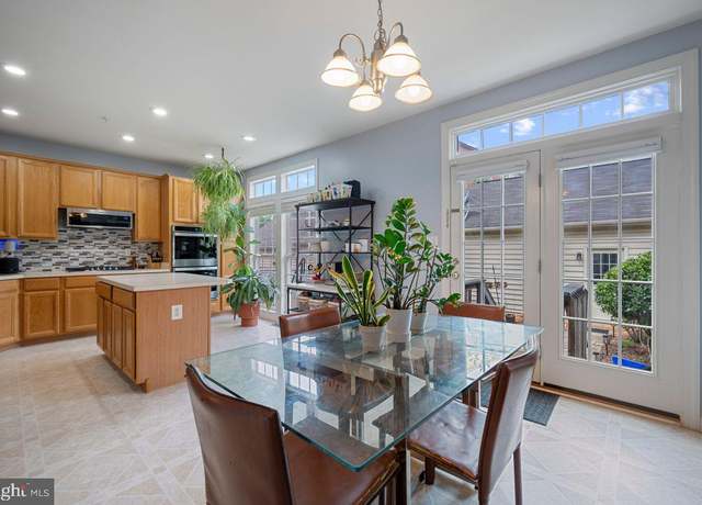Property at 12885 Murphy Grove Ter, Clarksburg, MD 20871, 3 beds, 2.5 baths