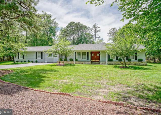 Property at 108 Heath Rd, Medford, NJ 08055, 4 beds, 3.5 baths