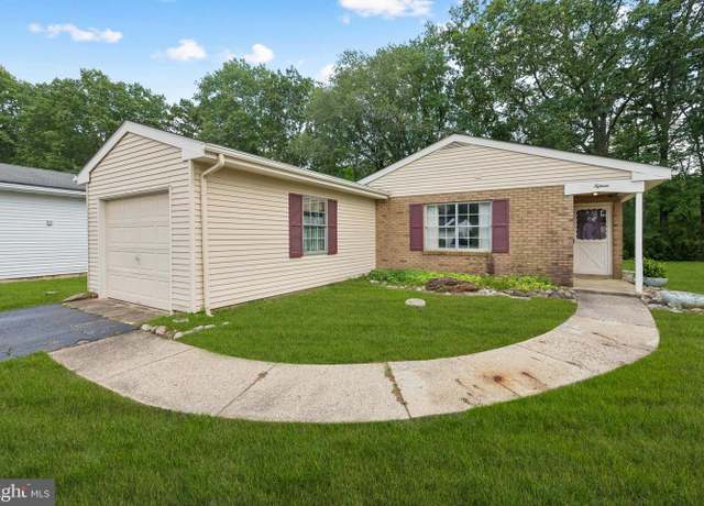 Property at 15 Dorchester Dr, Southampton, NJ 08088, 2 beds, 1 bath