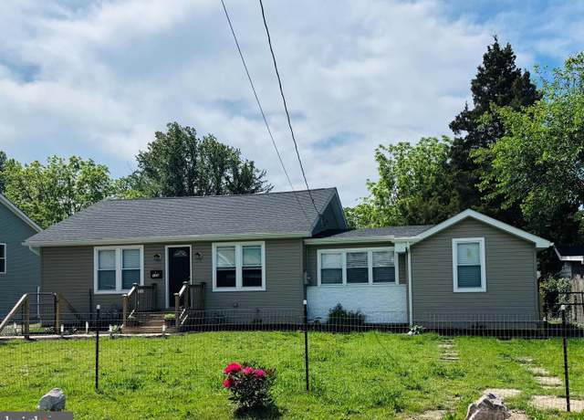 Property at 105 W Oxford St, Vineland, NJ 08360, 3 beds, 2 baths
