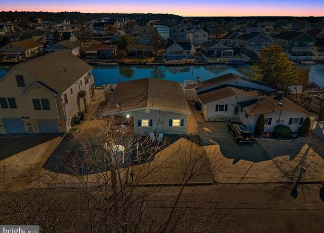 Property at 21 Lake Michigan Dr, Little Egg Harbor Twp, NJ 08087, 3 beds, 1 bath
