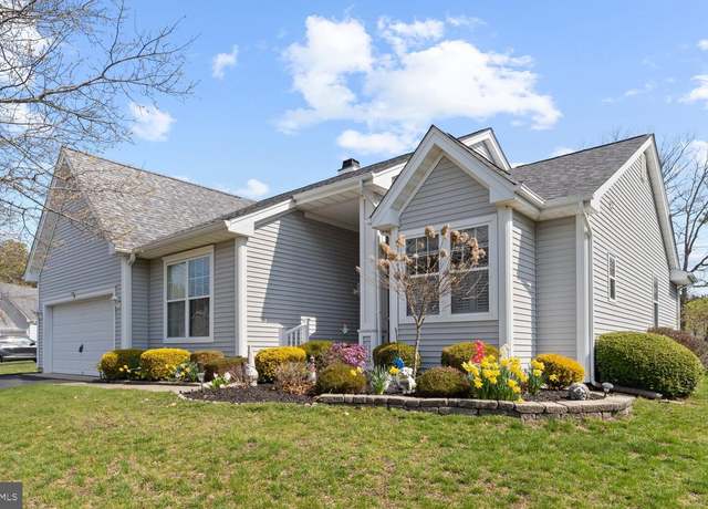 Property at 8 Misty Lake Ct, Barnegat, NJ 08005, 2 beds, 2 baths