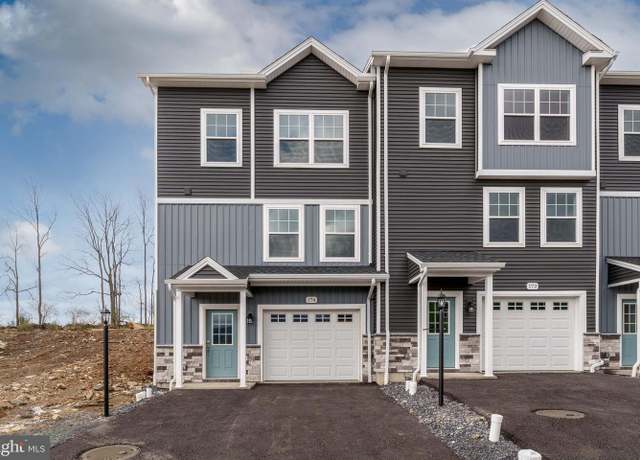 Property at 174 Highpoint Park Dr, Pleasant Gap, PA 16823, 3 beds, 2.5 baths