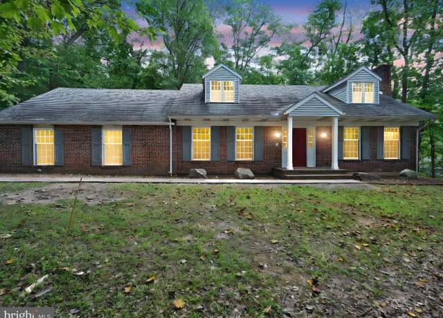 Property at 2700 Chestnut Hill Rd, Pottstown, PA 19465, 4 beds, 2 baths