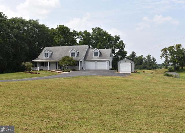 Property at 9815 Grindstone Hill Rd, Greencastle, PA 17225, 5 beds, 3 baths