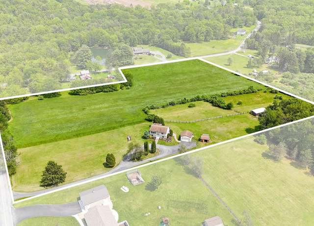 Property at 924 Hell Hollow Rd, Kunkletown, PA 18058, 3 beds, 2 baths