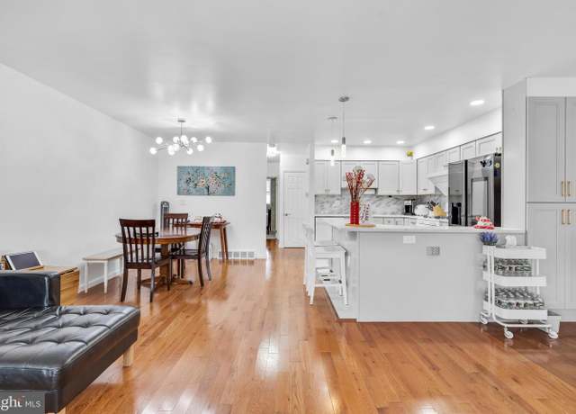 Property at 11932 Farwell Rd, Philadelphia, PA 19154, 2 beds, 1.5 baths