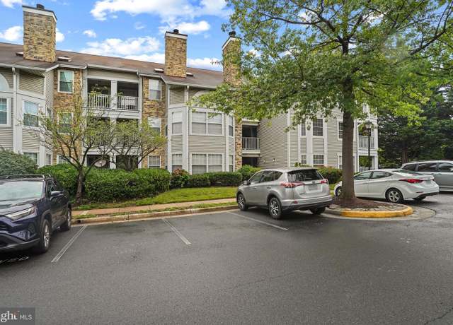 Property at 5605 Willoughby Newton Dr #31, Centreville, VA 20120, 2 beds, 2 baths