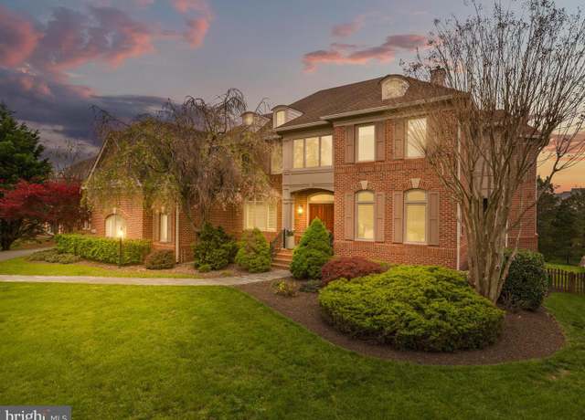 Property at 20562 Wildbrook Ct, Ashburn, VA 20147, 5 beds, 4.5 baths