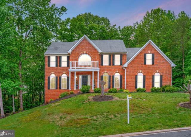 Property at 3715 Fairways Ct, Fredericksburg, VA 22408, 4 beds, 3.5 baths