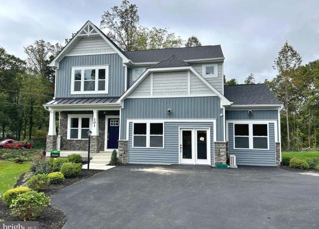 Property at 101 Hillsdale Dr, Fredericksburg, VA 22405, 4 beds, 4.5 baths