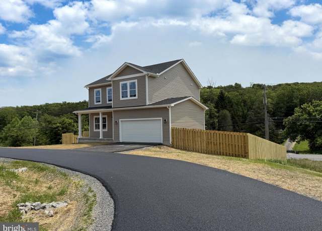 Property at 142 Greg Dr, Berkeley Springs, WV 25411, 3 beds, 2.5 baths