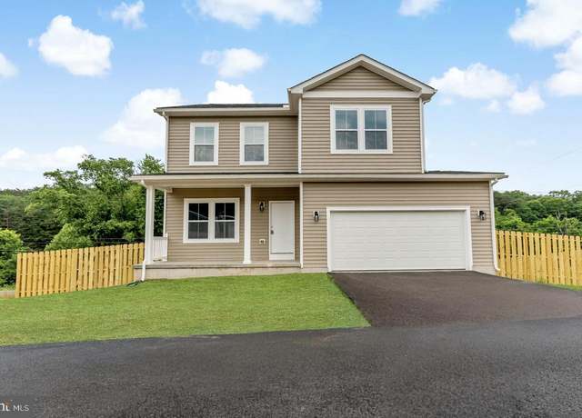 Property at 142 Greg Dr, Berkeley Springs, WV 25411, 3 beds, 2.5 baths