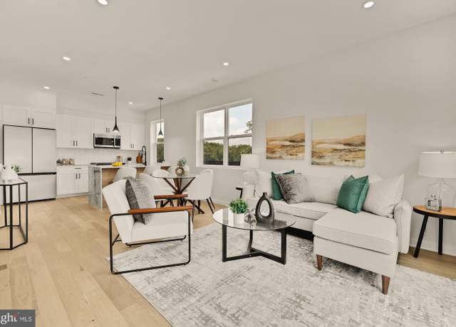 Property at 2610 41st St NW #7, Washington, DC 20007, 2 beds, 2 baths