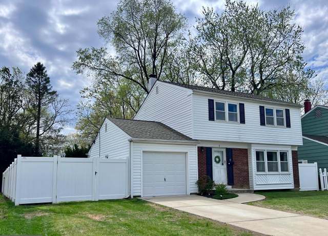 Property at 7 Boswell Rd, New Castle, DE 19720, 4 beds, 1.5 baths
