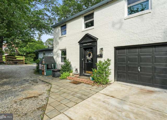 Property at 1900 Philadelphia Pike, Claymont, DE 19703, 5 beds, 2 baths