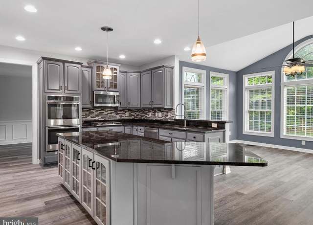 Property at 4006 Belgrave Cir, Frederick, MD 21704, 5 beds, 3.5 baths