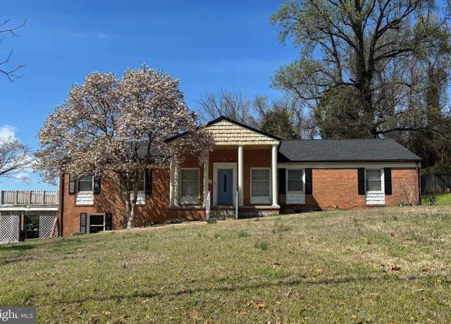 Property at 35690 Aviation Yacht Club Rd, Mechanicsville, MD 20659, 5 beds, 3.5 baths